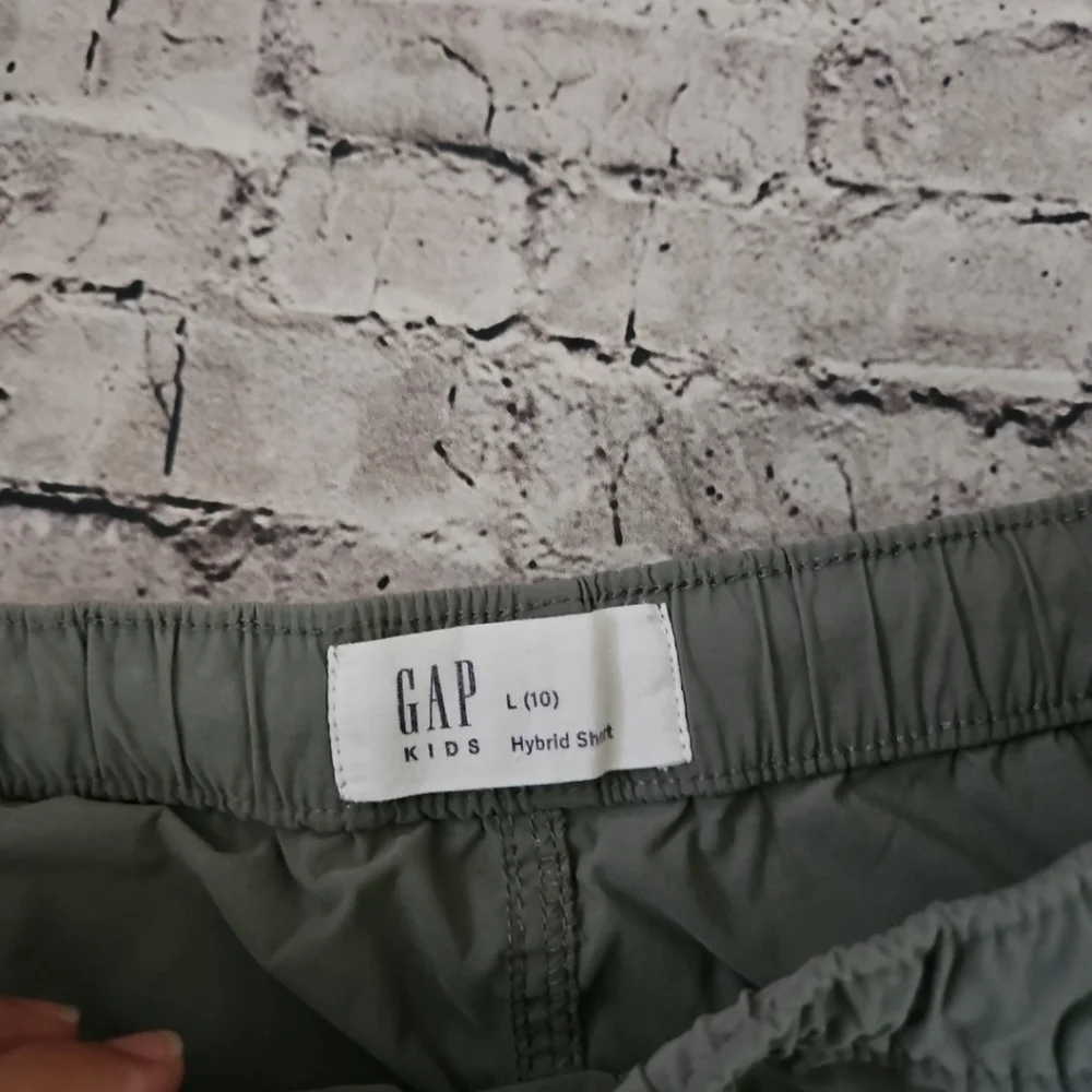 Gap Boys Size L(10) Green Hybrid Shorts